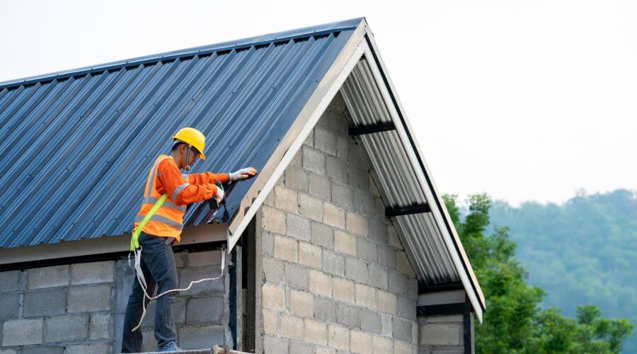 Expert Emergency Roof Repairs services in Orleans, VT